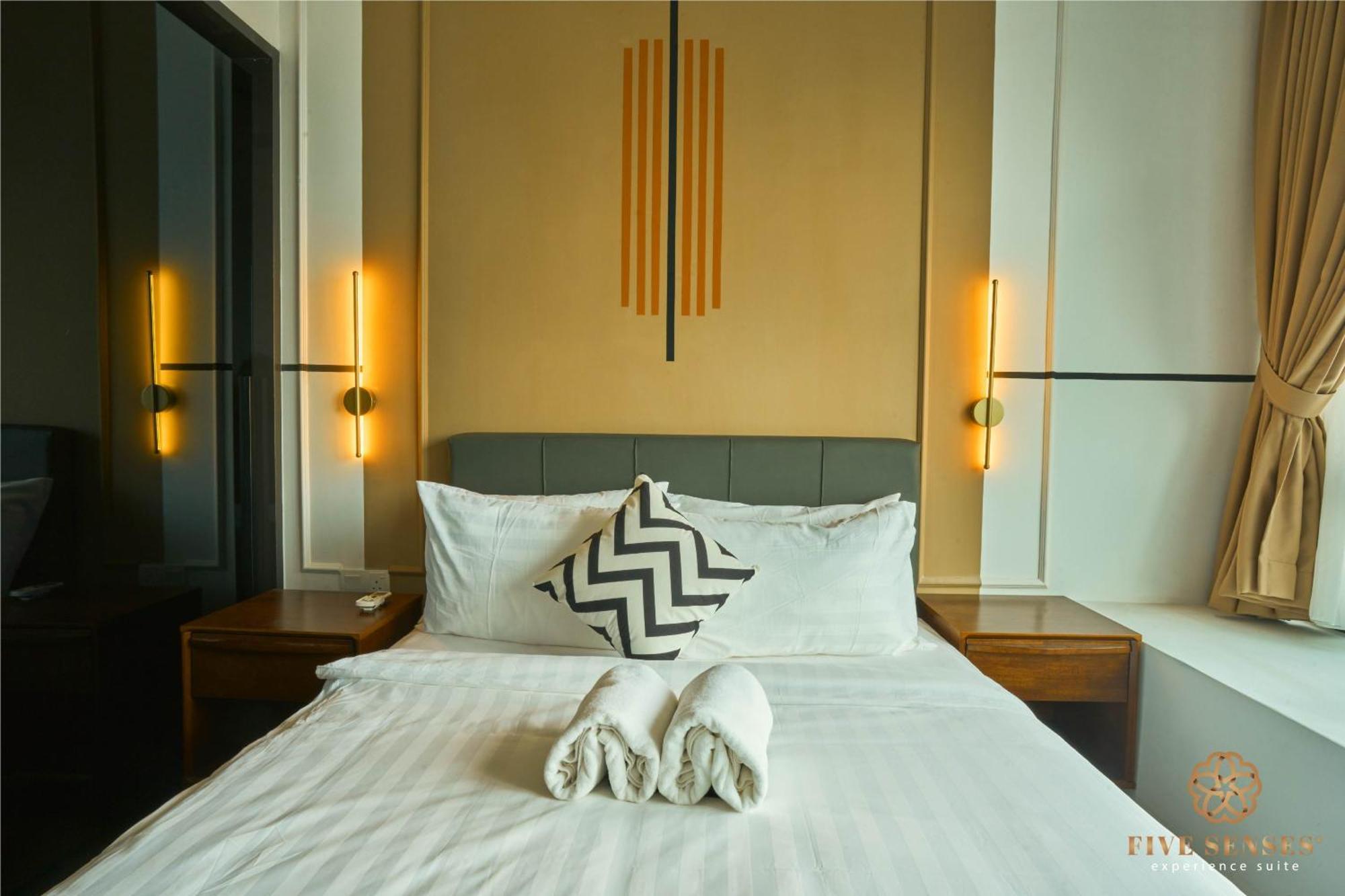 The Colony & The Luxe, Kuala Lumpur By Canopy Lives Room photo