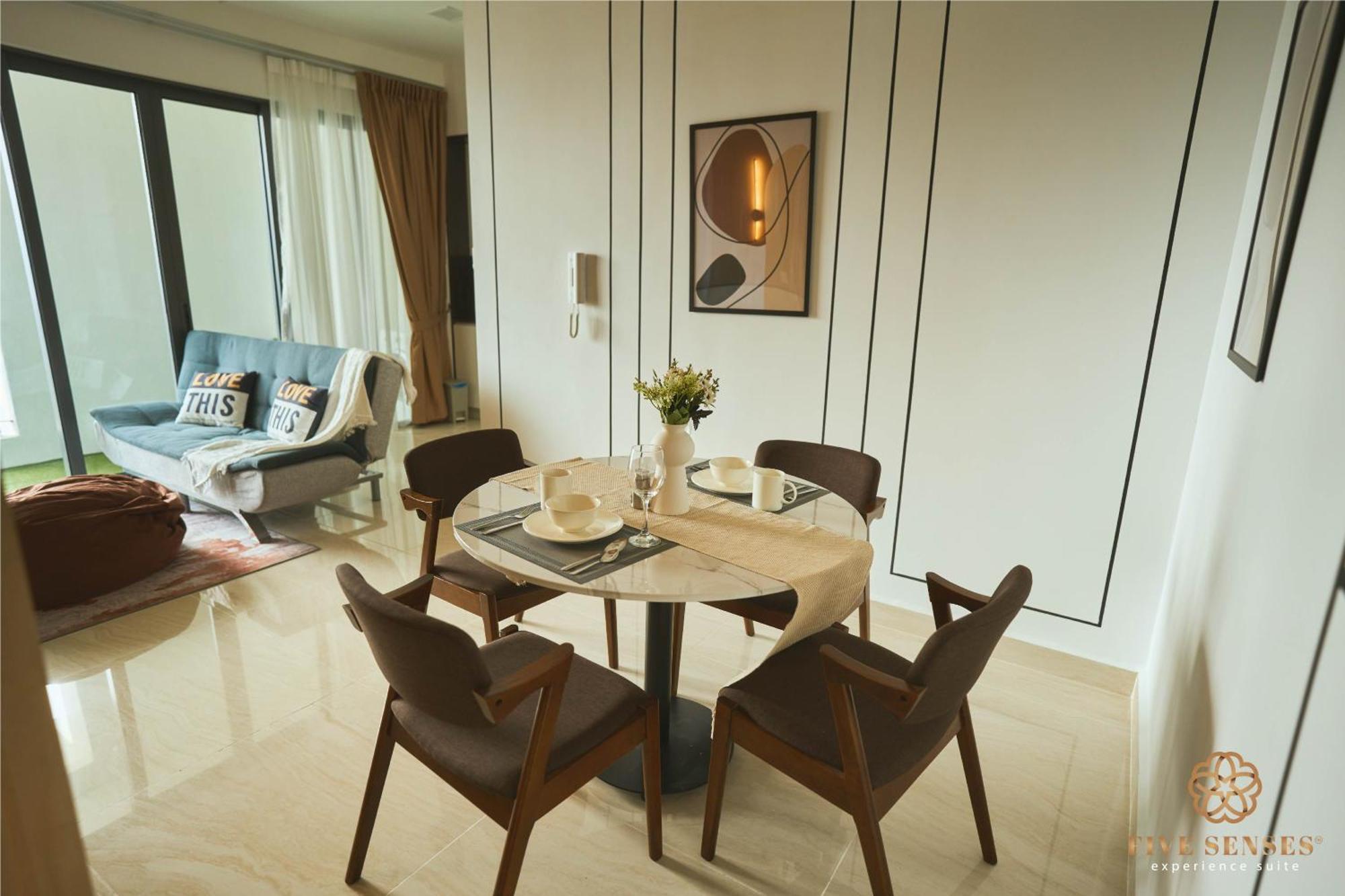 The Colony & The Luxe, Kuala Lumpur By Canopy Lives Room photo