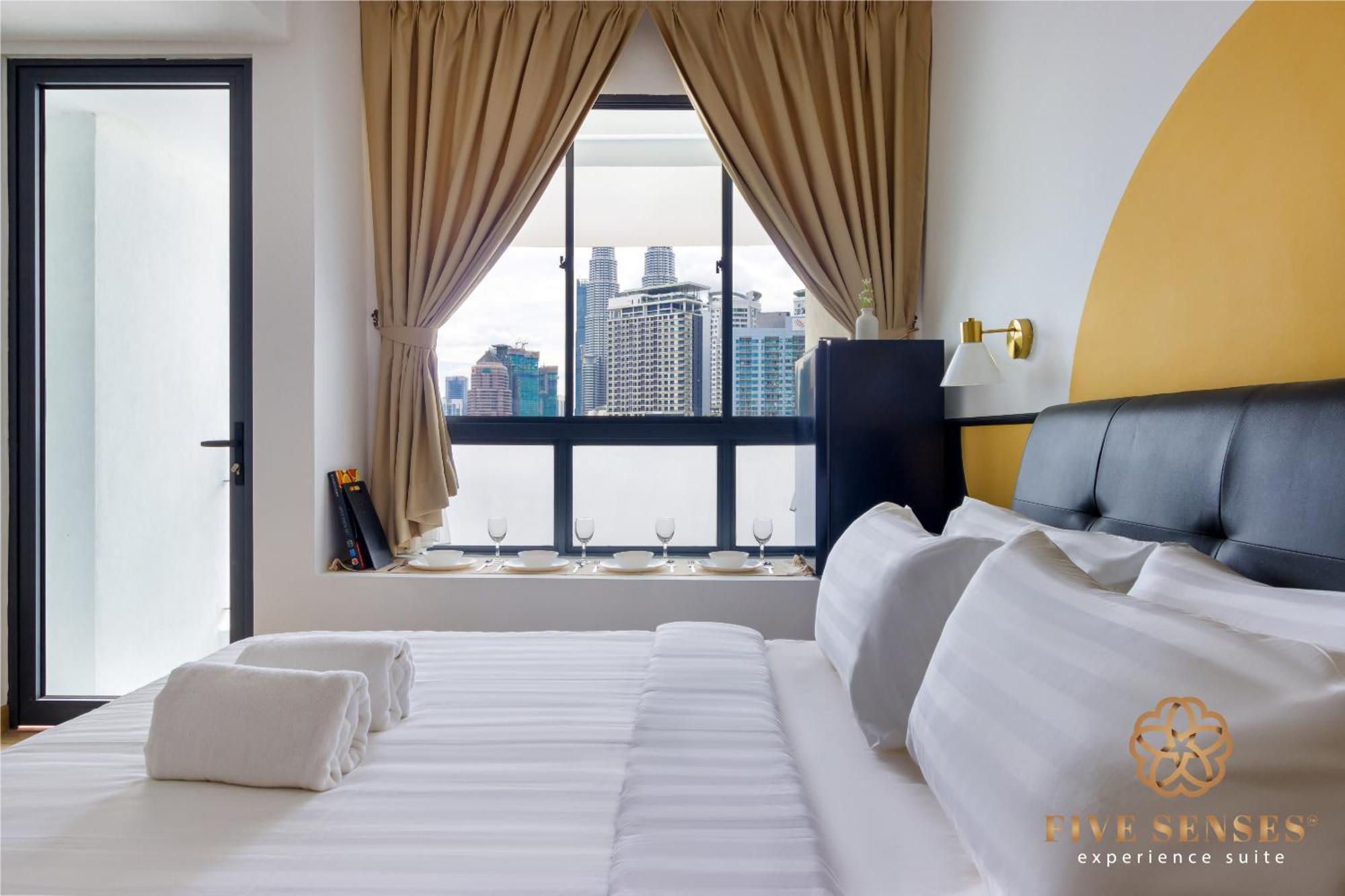 The Colony & Luxe, Klcc By Five Senses Apartment Kuala Lumpur Room photo